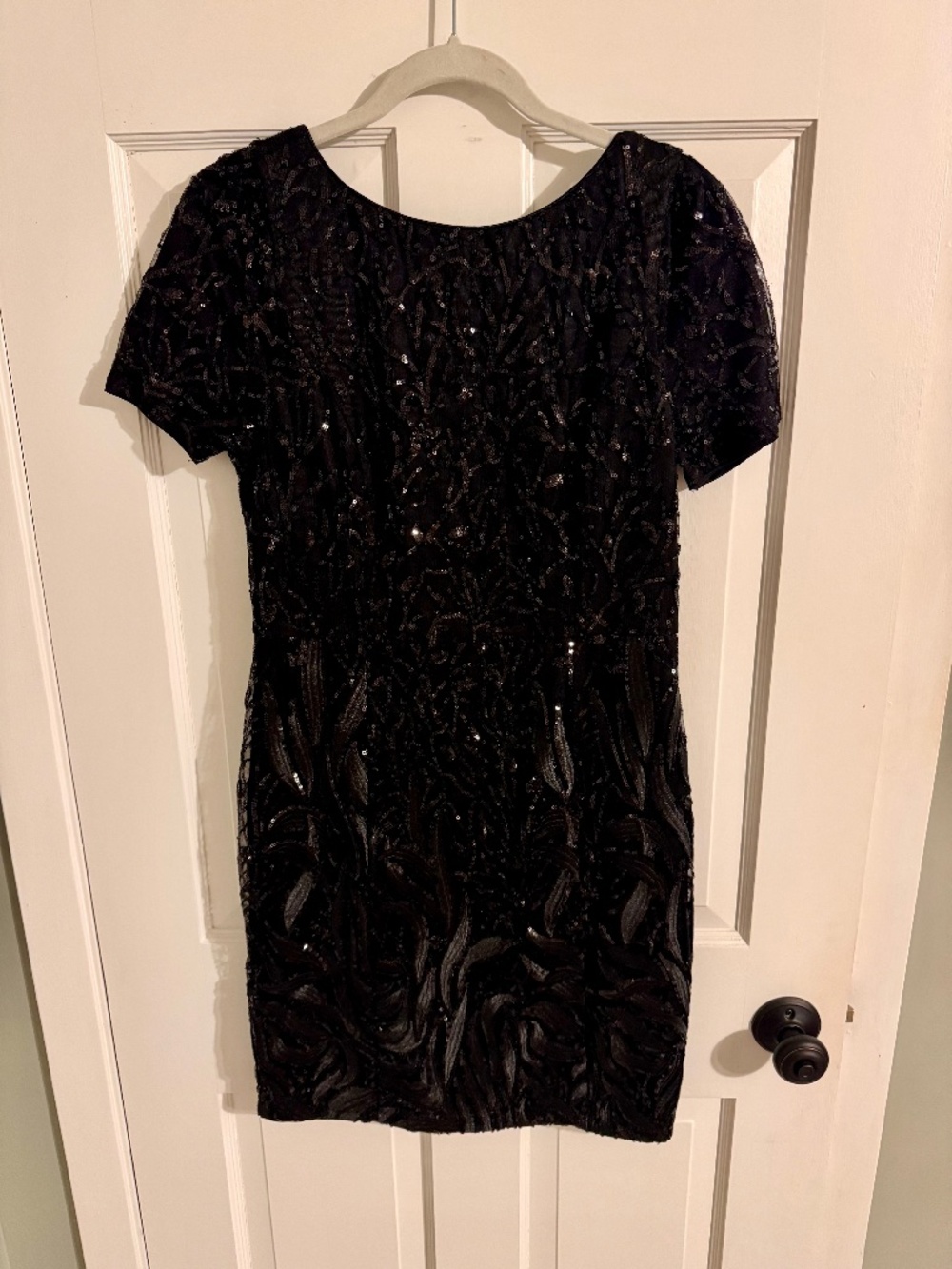 NIKIBIKI Black Sequin Cocktail Dress Size M Short Sleeve Party Holiday